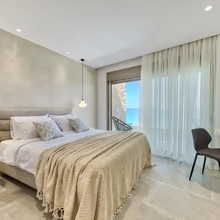 别墅 Astarte - Casa Del Mar With Pool 阿莫迪